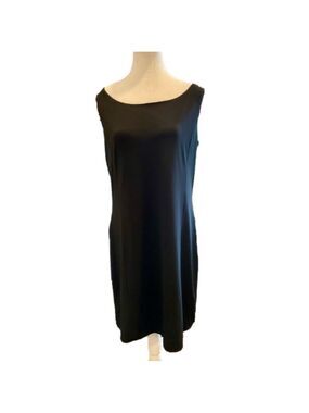 Chico’s sz 1.5 sleeveless black fully lined sheath dress with stretch